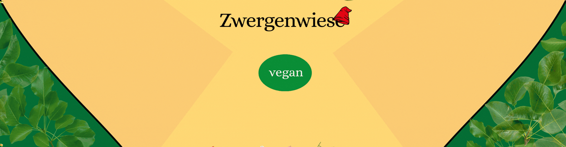 KI generiert: Das Bild zeigt mehrere Pastinaken, frische und in Scheiben geschnittene, auf einer hellen Holzoberfläche. Daneben liegen einige grüne Blätter zur Dekoration.