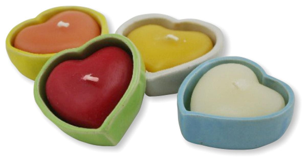 Produktfoto zu Herzkerze in Keramikform