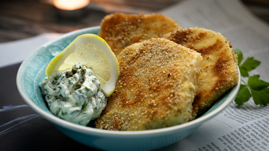 Rezeptbild für Sellerieschnitzel mit Kräuterdip